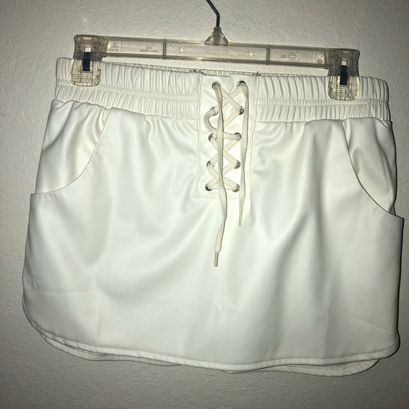 Tobi skirt - Picture 2 of 2